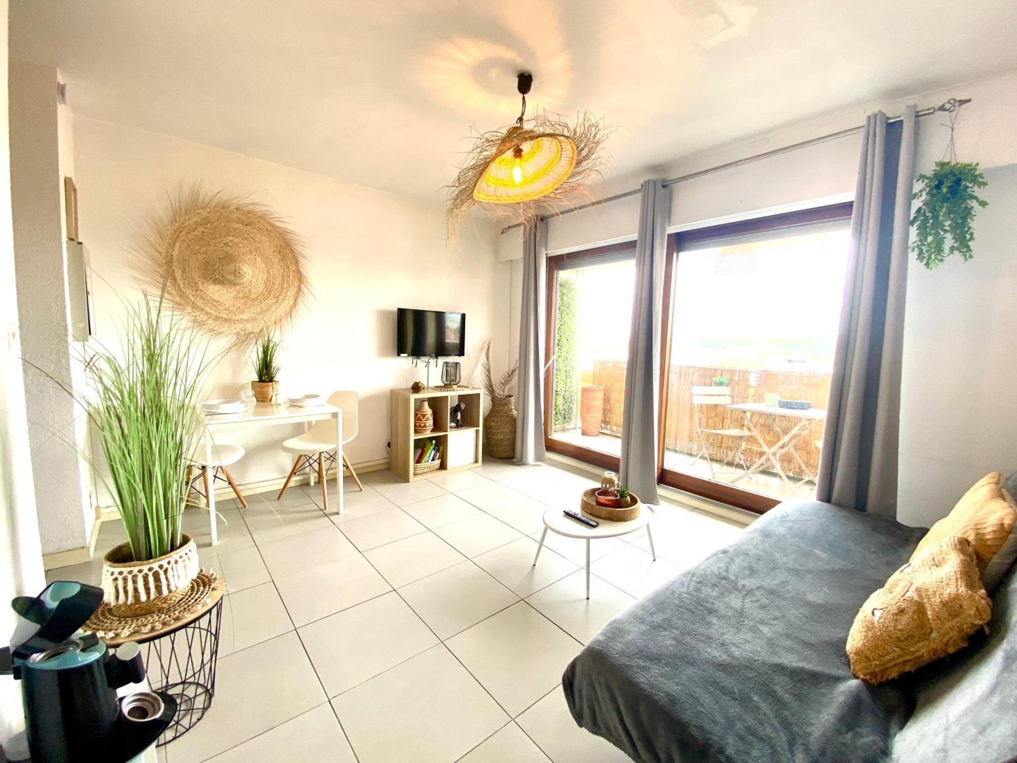 Studio Calme Avec Parking Et Ascenseur -304- กาเนต์-อ็อง-รูสซียง ภายนอก รูปภาพ